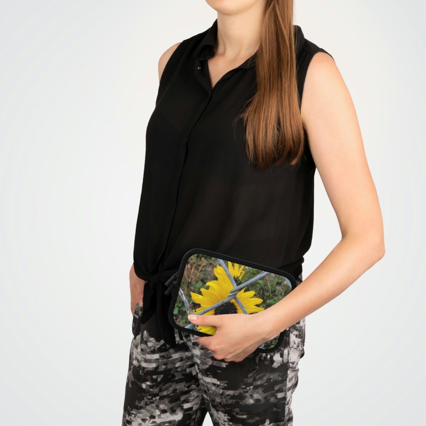 Laptop Sleeve with Sunflower Behind A Fence Design 7 Inch 10 Inch 13 Inch 15 Inch 17 Inch