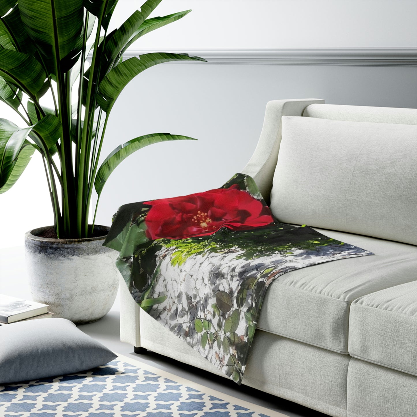 Cozy Velveteen Plush Throw Blanket with Europeana Red Rose Design 30x40 50x60 60x80