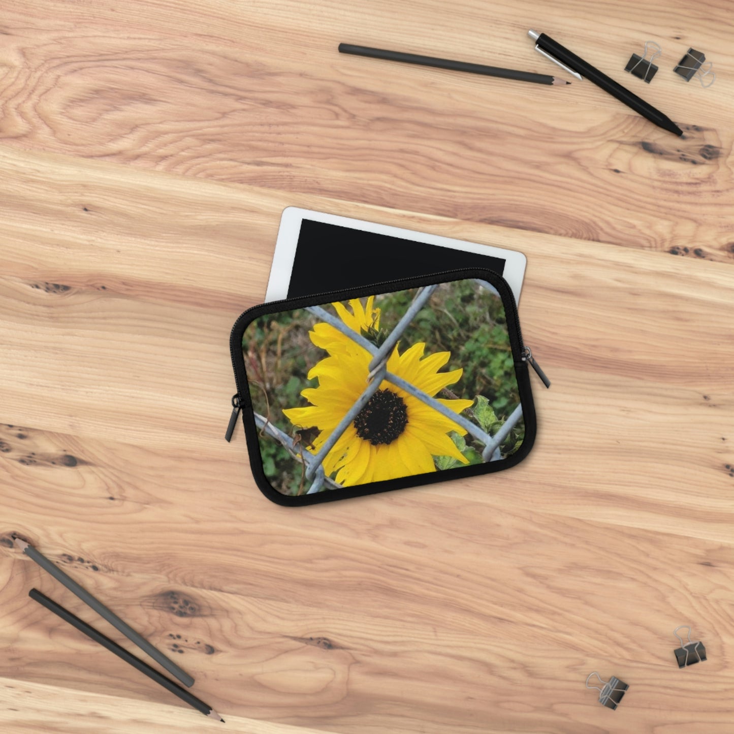 Laptop Sleeve with Sunflower Behind A Fence Design 7 Inch 10 Inch 13 Inch 15 Inch 17 Inch