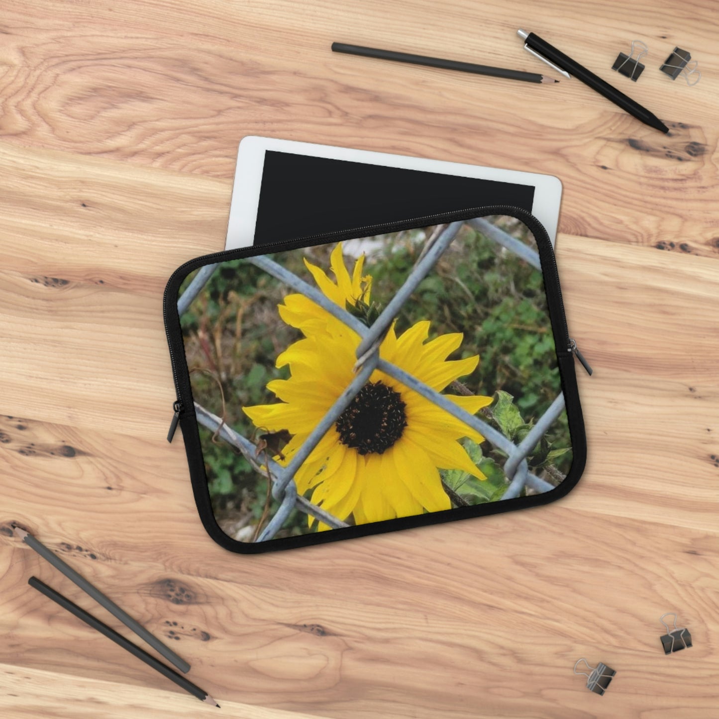 Laptop Sleeve with Sunflower Behind A Fence Design 7 Inch 10 Inch 13 Inch 15 Inch 17 Inch