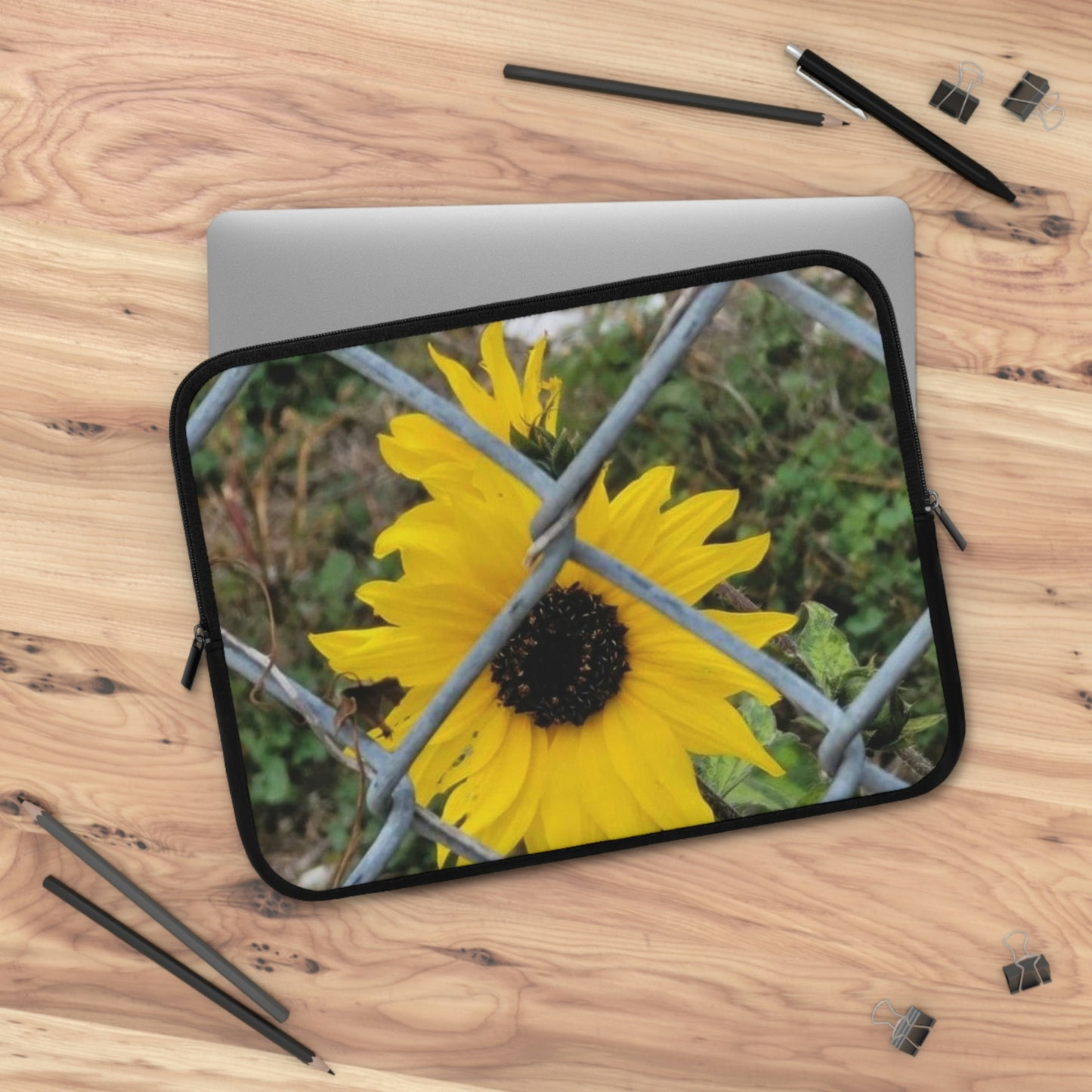 Laptop Sleeve with Sunflower Behind A Fence Design 7 Inch 10 Inch 13 Inch 15 Inch 17 Inch