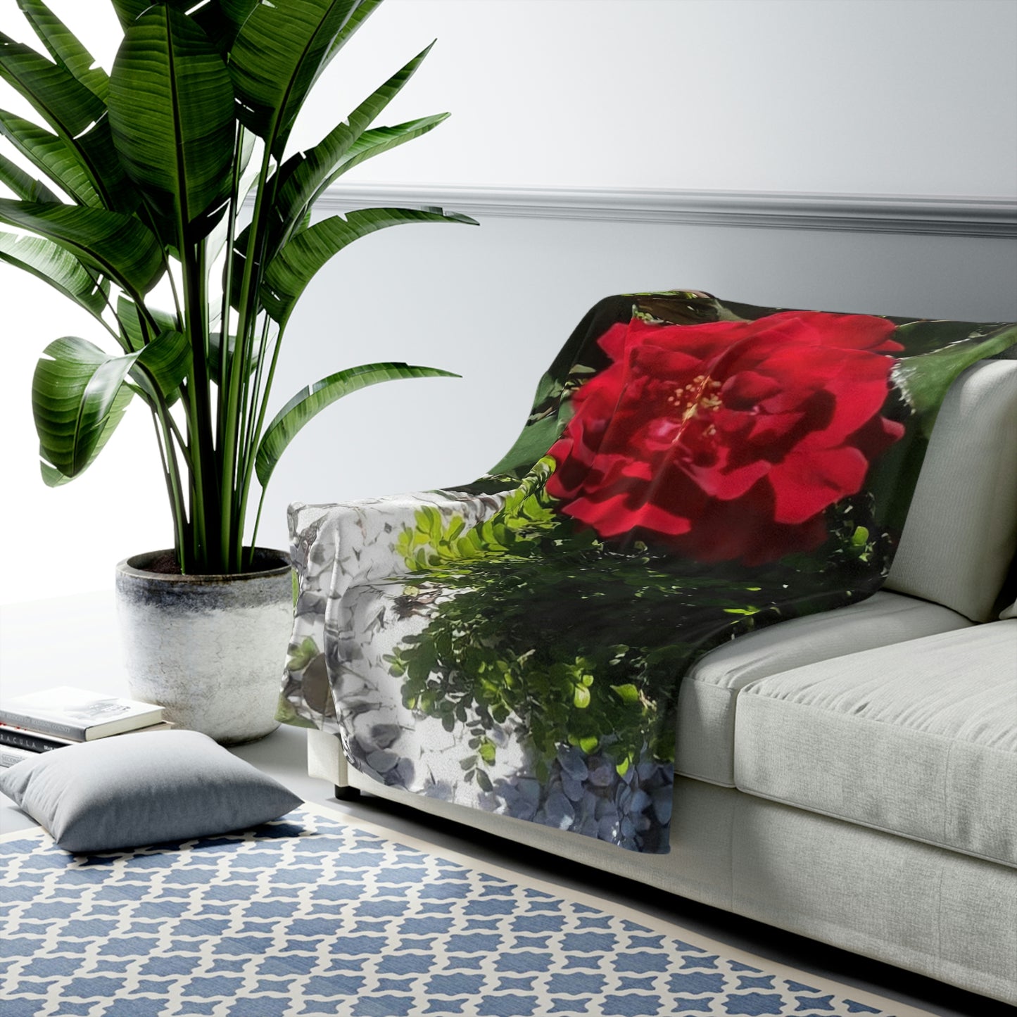Cozy Velveteen Plush Throw Blanket with Europeana Red Rose Design 30x40 50x60 60x80